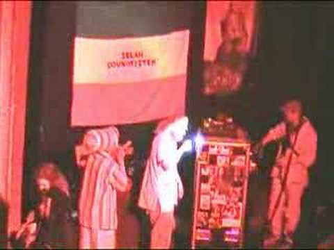 SELAH SOUNDSYSTEM ft jah rootz - dubwise @ dub dock A-dam 21-07-2006