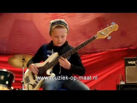 Wil jij basgitaar leren spelen?