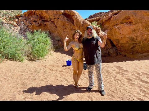 Behind the Scenes of "Sex, Blood, Rock n Roll"