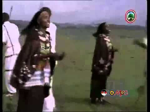 Oromo Music - Adam Yassin fi Amano Husen - Baadiyaa misoomi (Traditional Band)