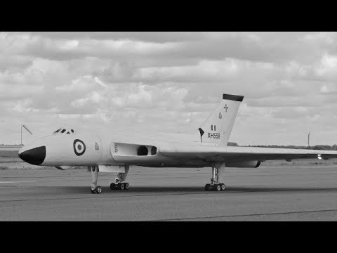 MASSIVE 1/5 SCALE RC AVRO VULCAN XH558 - FOUR GAS TURBINES AT BMFA NATIONALS FLIGHTLINE # 1- 2018