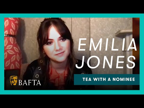 Thumbnail of the video: Emilia Jones could not keep it together at her CODA co-star’s naughty ASL jokes | Tea with BAFTA