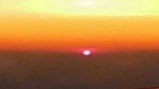 preview picture of video 'Sunset Flight from Roanoke'
