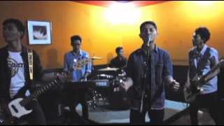 Download lagu Band Indie Makassar AGNETA - Karena Masa Lalu mp3