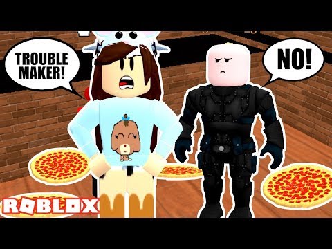 MEAN EMPLOYEE CAUSING TROUBLE! ROBLOX WORK AT A PIZZA PLACE ROLEPLAY