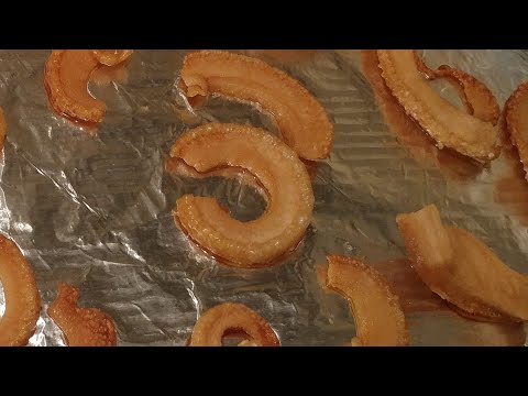 Making pork rinds from salted fatback!