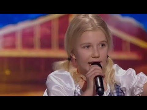 Niña canta la canción más difícil del mundo