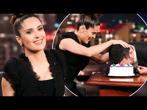 SALMA HAYEK Prefers Cursing In Spanish (Subtitulado)