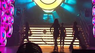 JNS - Bailando/Yo quiero bailar (multicámara) | Metamorfosis tour