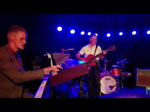 Reverend Horton Heat with guest - Live