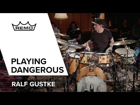 Ralf Gustke plays Dangerous / REMO