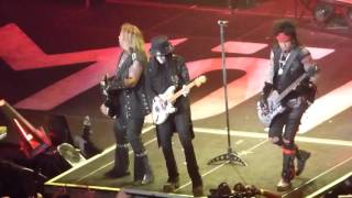 MOTLEY CRUE 2015 LIVE (( SAME OLD SITUATION &amp; DON&#39;T GO AWAY MAD JUST GO )) THE FINAL TOUR