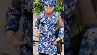 Download lagu Beautifully Essential: The Apron Every Kitchen Needs#shorts #trending #apron#shortvideo mp3