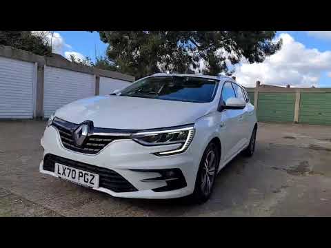 Video Walk Around Of The All New Plug In Hybrid Renault Megane