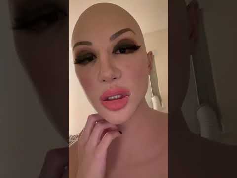 Unmasking a man disguised as a woman - Crea FX Taylor female mask and silicone bodysuit