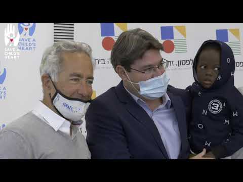 Minister Ofir Akunis visiting the Sylvan Adams Children’s Hospital