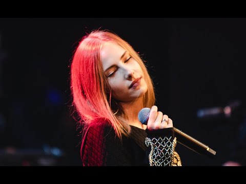 Pawbeats ft. Klaudia Szafrańska - FALL (Pawbeats Orchestra LIVE)