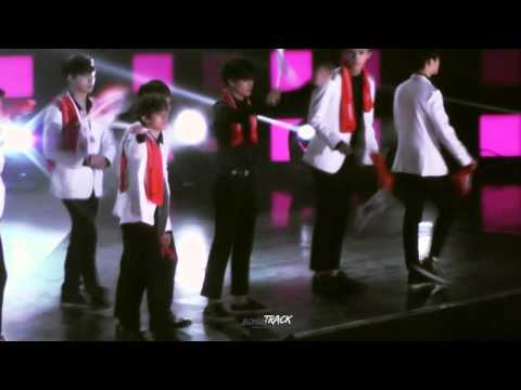141025 Korean Music Wave in Beijing - Ending（KAI Focus）