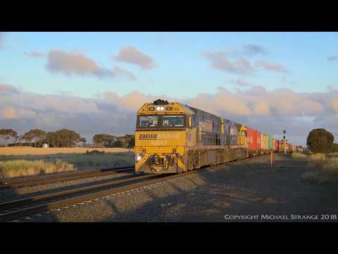 Pacific National 4MA5 Freight Train - PoathTV Australian Railways