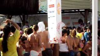 preview picture of video 'Maria Gadú - Shimbalaiê - Praia Brava - Florianópolis/SC'