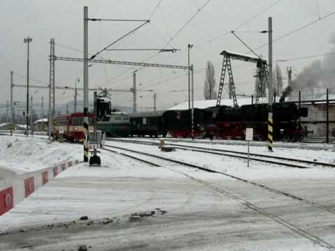 Průjezd 810 589 na trati 132