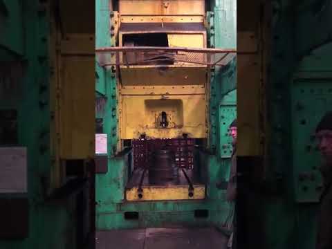 Prensa de rodillera TMP VORONEZH K504.003.844, 2500TN 1978