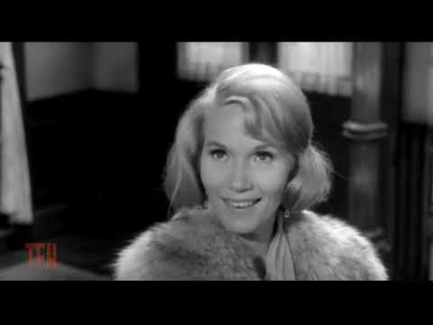 afbeelding Larry Karaszewski on ALL FALL DOWN