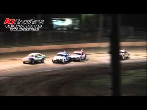 Modified Production - Shootout - Maryborough Speedway - 31.12.11
