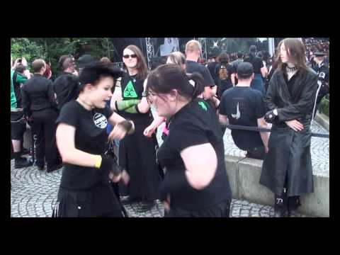 Kitty & Soul dancing at Amphi 2011
