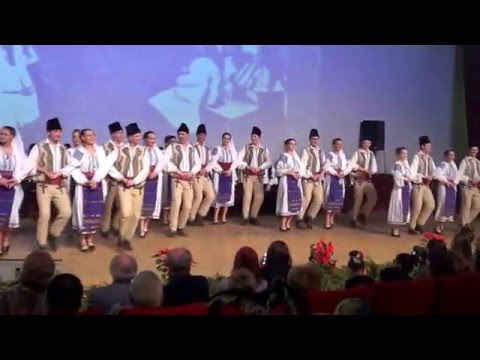 16.12.2015- Ansamblul folcloric „Bârzava” - Spectacolul ,,Dor de viata satului"/ 7