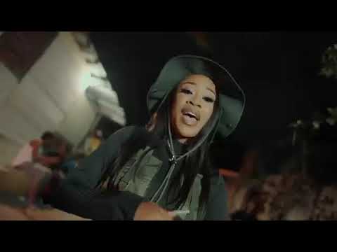 Middle Day - Davianah & Jahshii (Official Music Video) Apr 2023