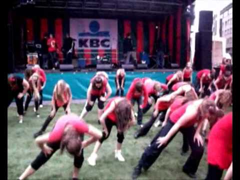 flashmob 'dans der vampieren' - groenplaats antwerpen