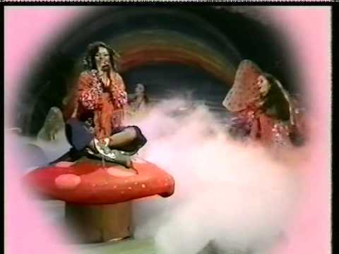 Pans People - Itchycoo Park - TOTP TX: 08/01/1976