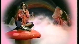 Pans People - Itchycoo Park - TOTP TX: 08/01/1976
