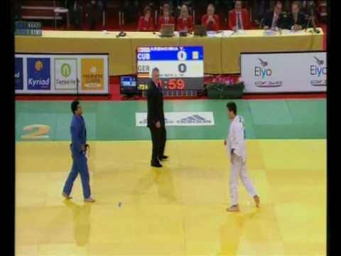 JUDO 2009 Tournois de Paris: Yordanis Arencibia (CUB) - Mario Schenden (GER)