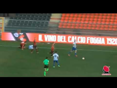 Espulsione rallentata di Tedesco durante Foggia vs Fasano