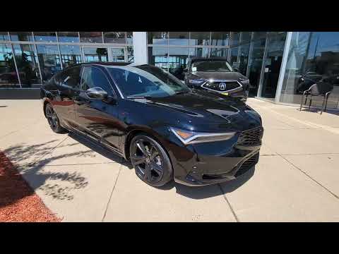 2023 Acura Integra in Majestic Black Pearl/Ebony with Accessories!