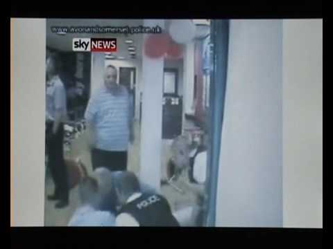 Knifeman Thwarted By OAP Have-A-Go Hero