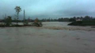 preview picture of video 'Alluvione Vicenza-Cresole-Caldogno, punto di straripamento Timonchio'