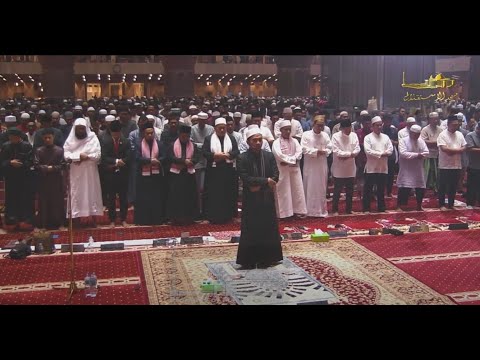 USTAZ SALIM GHAZALI IMAM TARWIH 11 RAMADAN AT ISTIQLAL MOSQUE