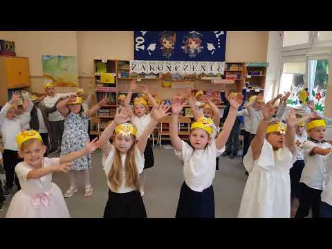 ,,Słoneczka" z Punktu Przedszkolnego przy SP im. J. Korczaka .