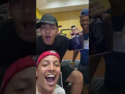 MC Rick e MC Zaquin - "Prévia"Vivendo a vida com mó prazer sem muita preocupação (Status)