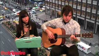 Asobi Seksu - "Breathe Into Glass"