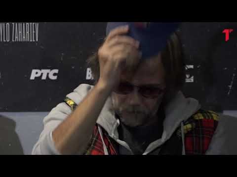 Srđan Žika Todorović plače na konferenciji filma "Južni vetar" posle pitanja o Nebojši Glogovcu