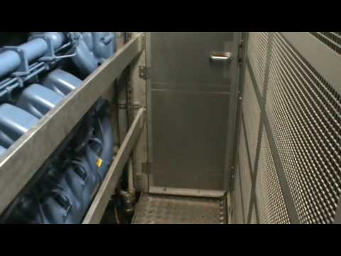 Diesel TRAXX, engine compartment