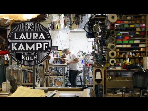 Laura´s Macbook Case (built in Adam Savage´s Cave)