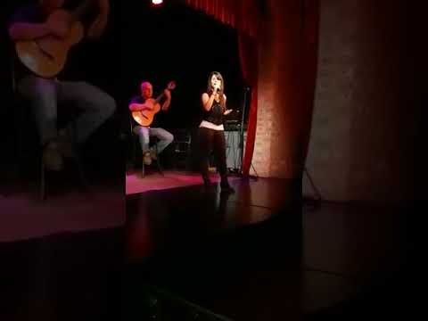 "A quién le puede importar" en La Casa del Tango