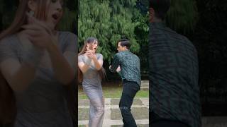 Download lagu Jungle Hai dance  Kharisma Kapoor & Salman Khan  #bollywood #bollywood90s mp3