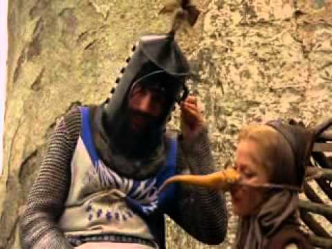 Monty Python e o cálice sagrado - Achamos uma bruxa