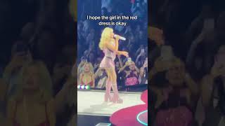 i hope she’s okay 😭 #sabrinacarpenter #fyp #shorts